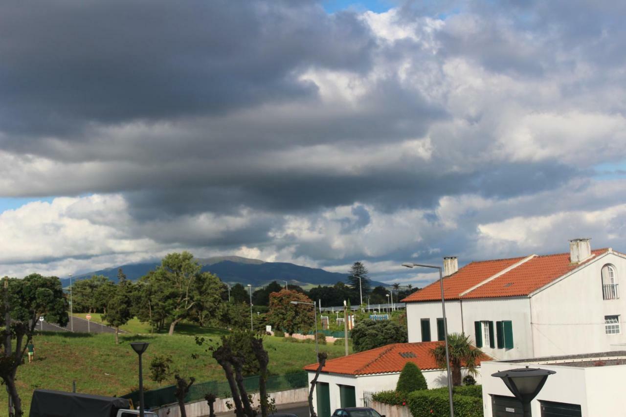 Apartanita Ponta Delgada Buitenkant foto